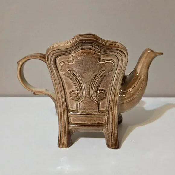 Vintage Floral Teacup Chair Teapot - Picture 3 of 9
